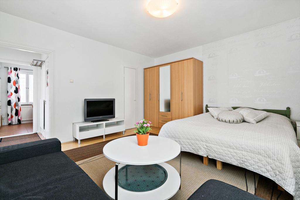 Majoitushuoneisto Tuomipuisto Apartment Naantali Bagian luar foto
