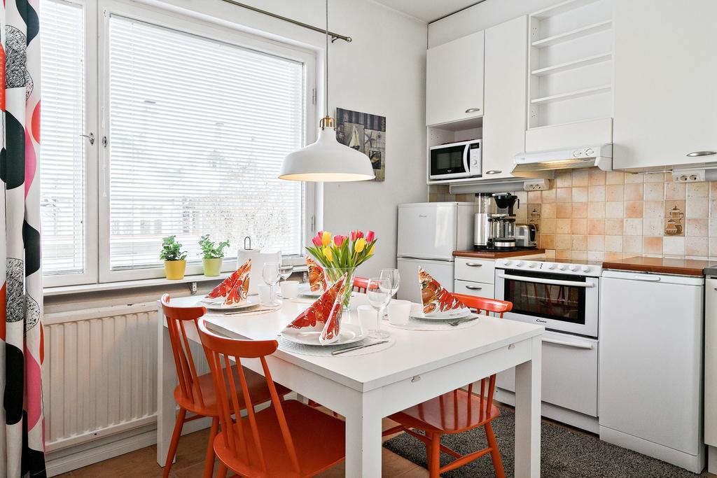 Majoitushuoneisto Tuomipuisto Apartment Naantali Bagian luar foto