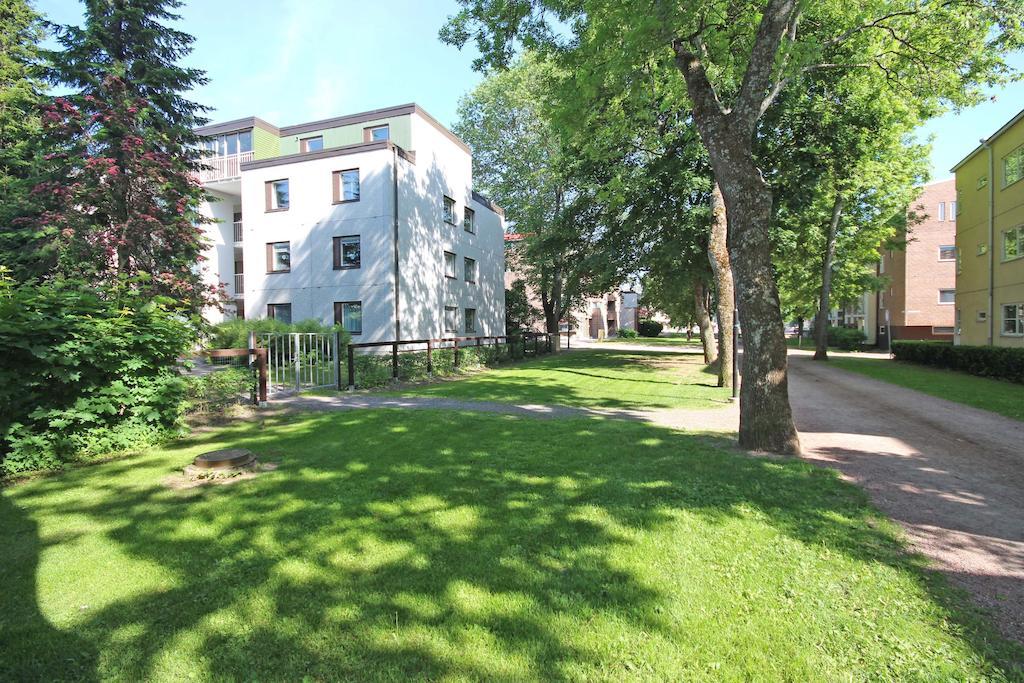 Majoitushuoneisto Tuomipuisto Apartment Naantali Bagian luar foto